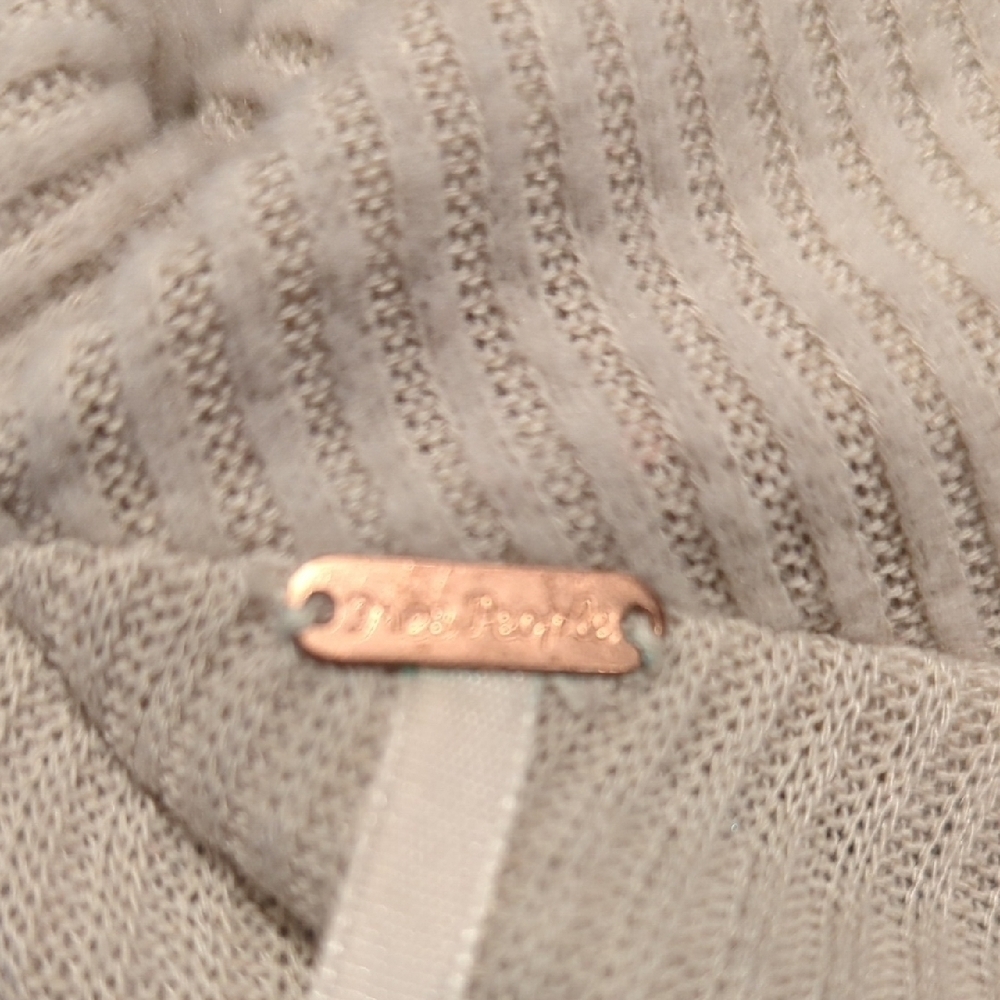 Free People Marley Off-Shoulder Neutral Oatmeal soft ribbed Wrapped Sweater sz S - Picture 2 of 11